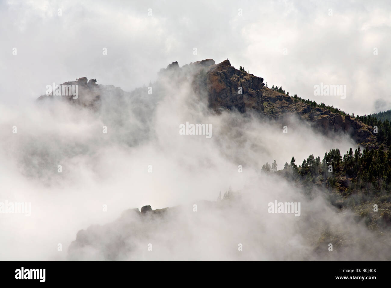 Wolken wirbeln um Mountain Range des Pico de Las Nieves Gran Canaria Stockfoto