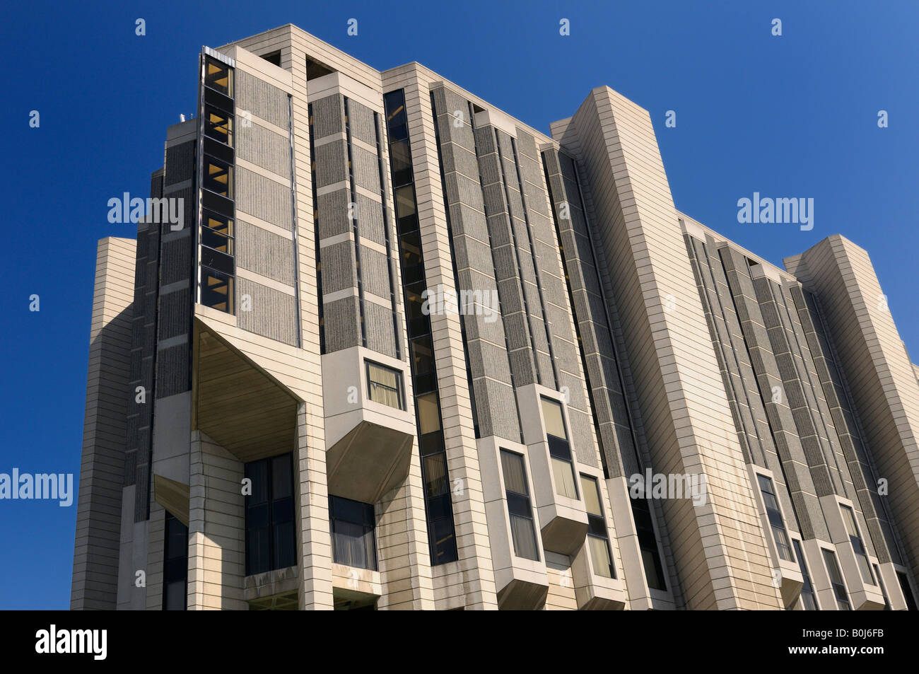 Moderne Brutalist Architektur der University of Toronto Robarts Library Kanada Stockfoto