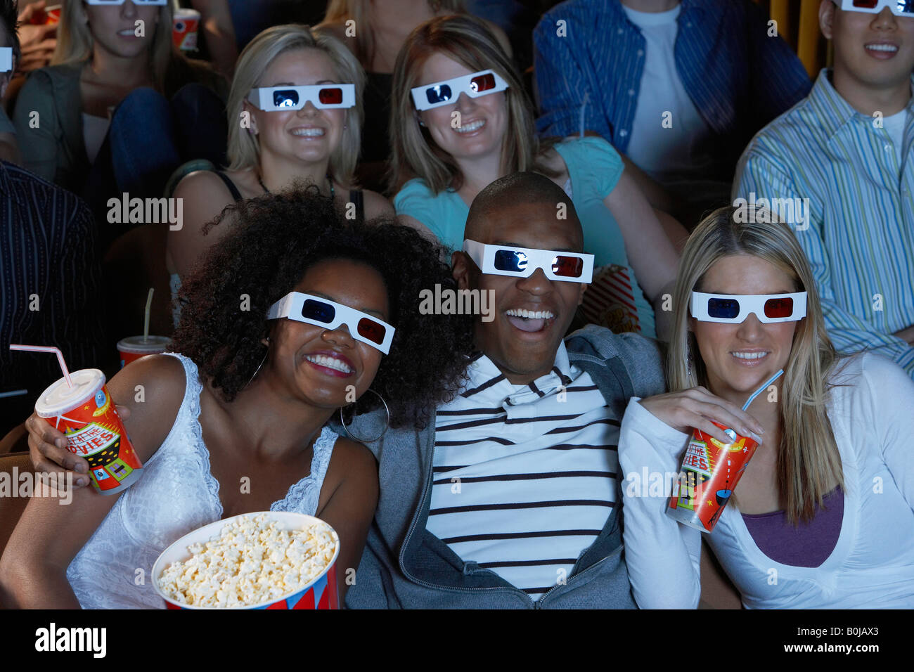 Zuschauer, die 3-d Film Stockfoto
