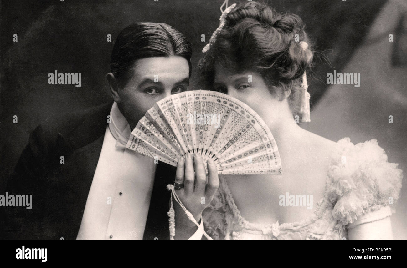 Billie Burke und Farren Soutar in einer Szene aus der Belle von Mayfair, im frühen 20. Jahrhundert. Artist: Bassano Studio Stockfoto