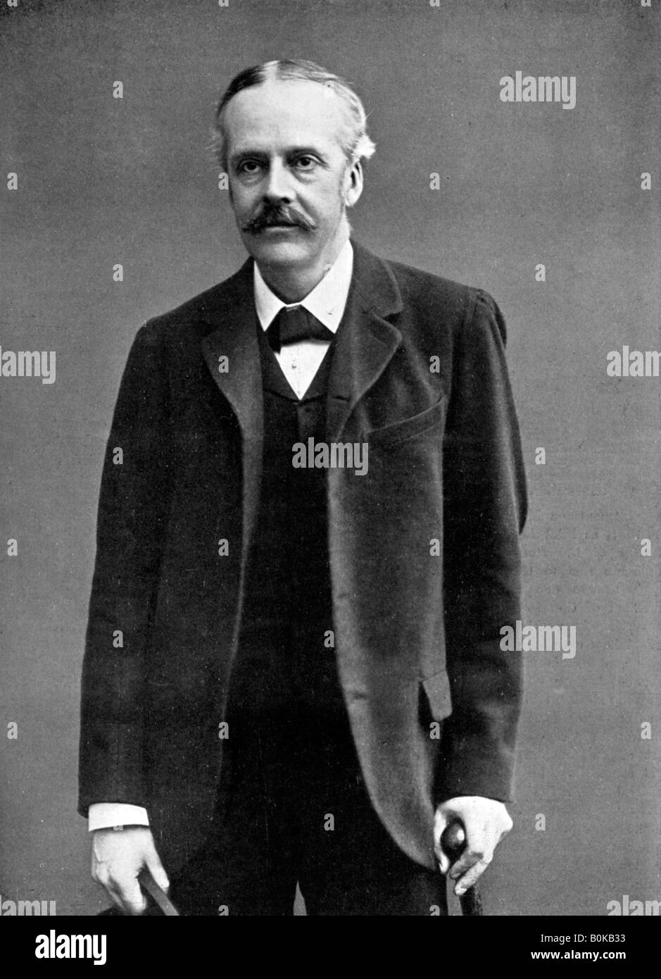 Arthur James Balfour, 1 Graf von Balfour, englischer Staatsmann und Premierminister, 1912 Künstler: London Stereoscopic & fotografische Co Stockfoto
