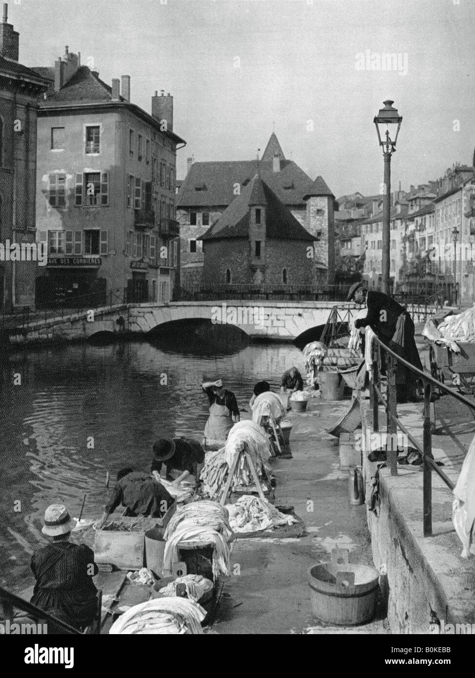 Thiou Kanal, Annecy, Frankreich, 1937. Künstler: Martin Hurlimann Stockfoto