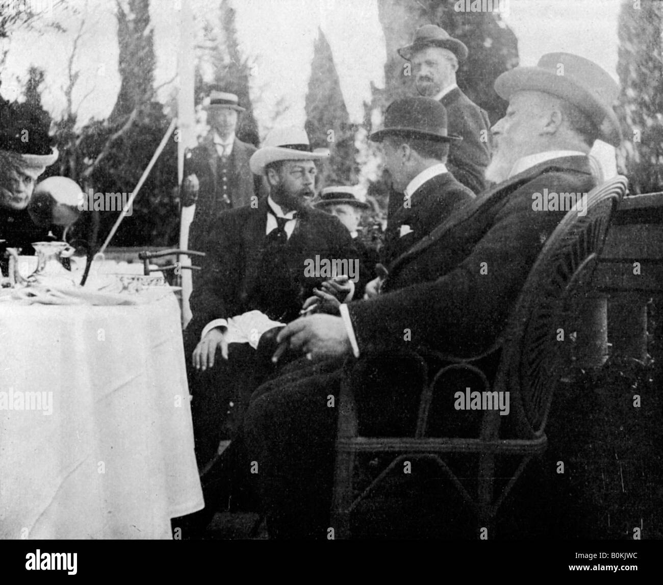 Prince George (1865-1936), der zukünftige König George V, Korfu, Griechenland, 1908. Artist: Queen Alexandra Stockfoto