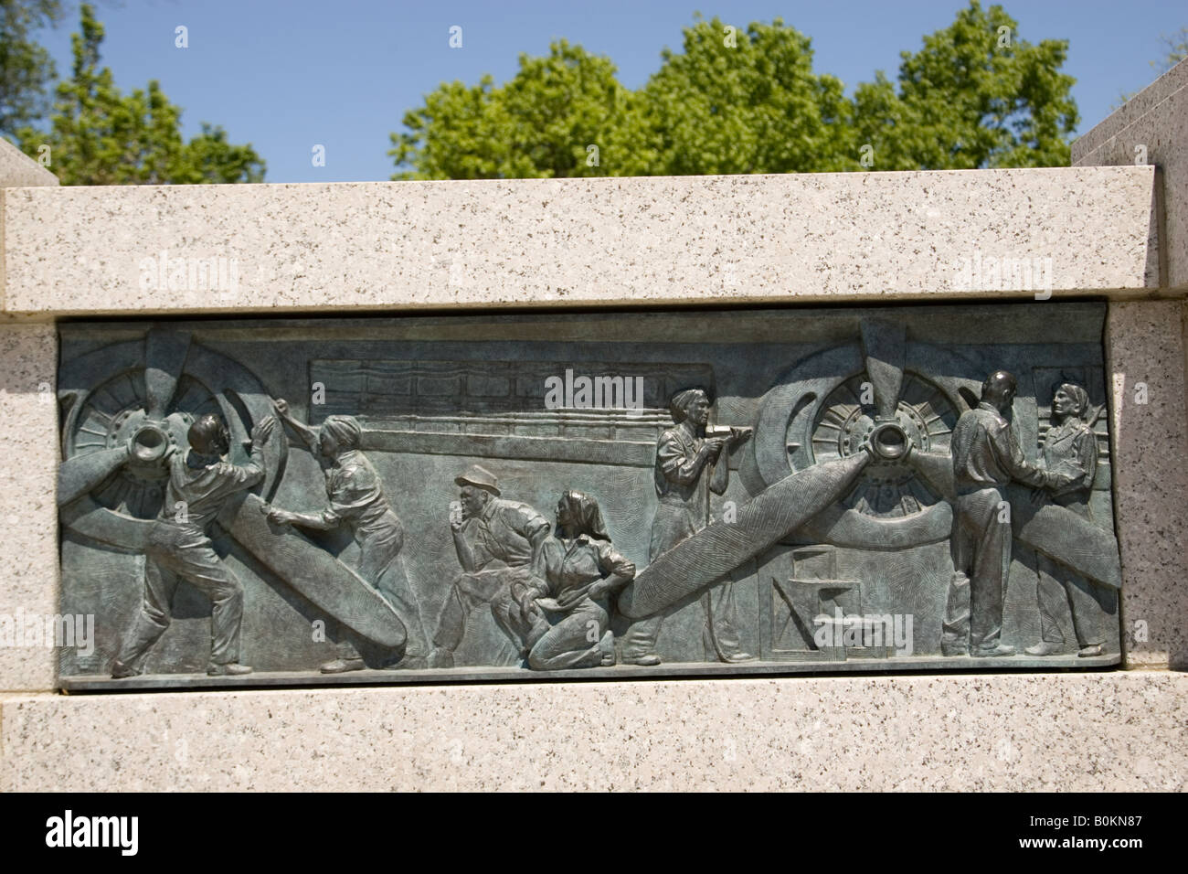 Bronzerelief an der National World War II Memorial in Washington D C Vereinigte Staaten von Amerika Stockfoto
