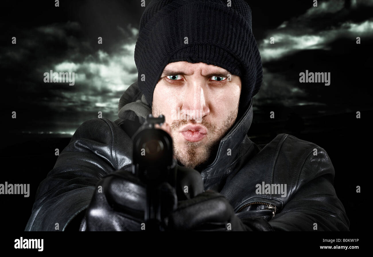 Porträt eines undercover-Agent oder Delinquent gekleidet in schwarzem Leder Stockfoto