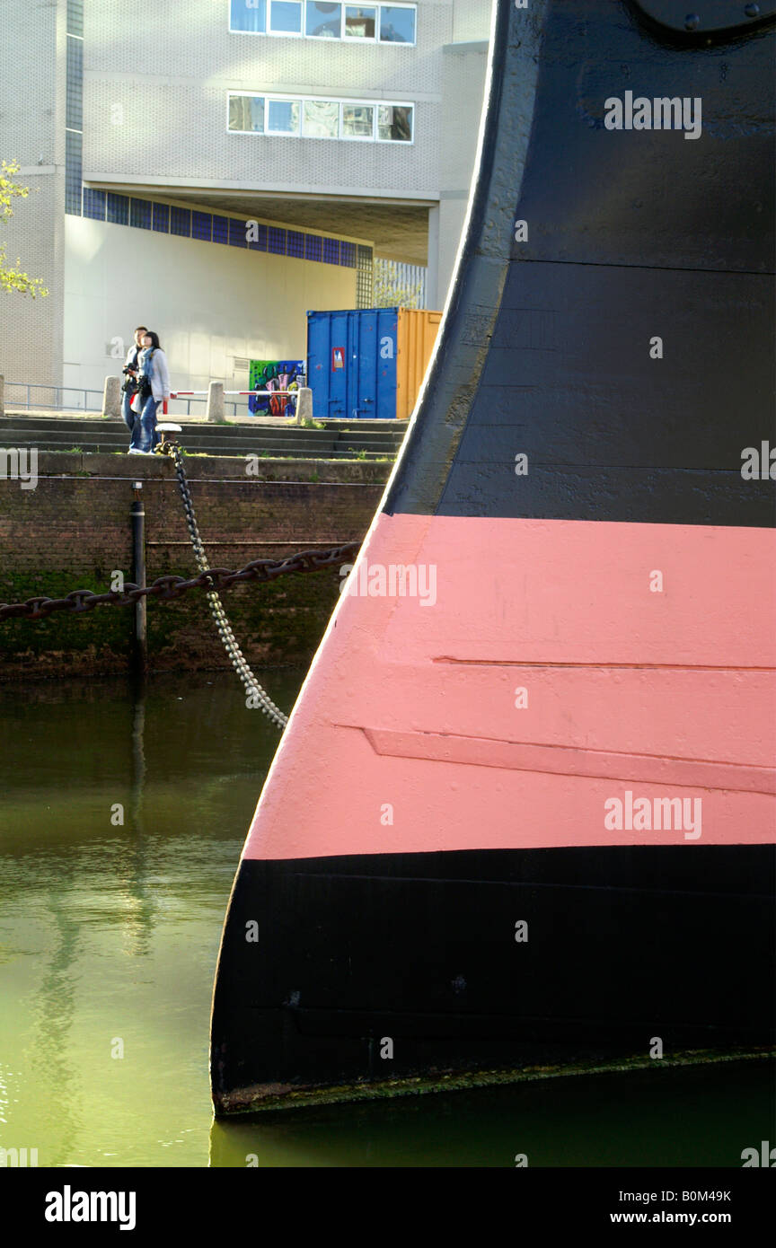 Alte Schiff Schiffsrumpf Leuvehaven Hafen Rotterdam Stockfoto