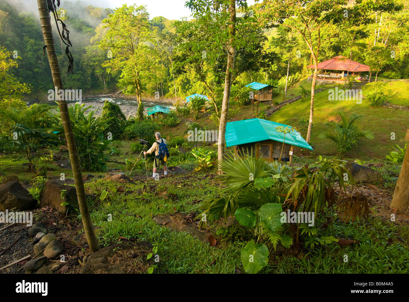 COSTA RICA Übersicht der Pacuare Fluss Lodge Karibik Neigung Stockfoto