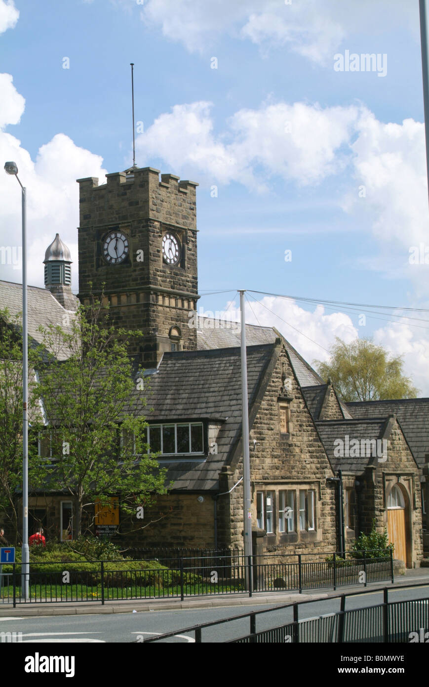 Queens Hall verwendet für Laientheater und Community Events Main Street Burley in Wharfedale Stockfoto
