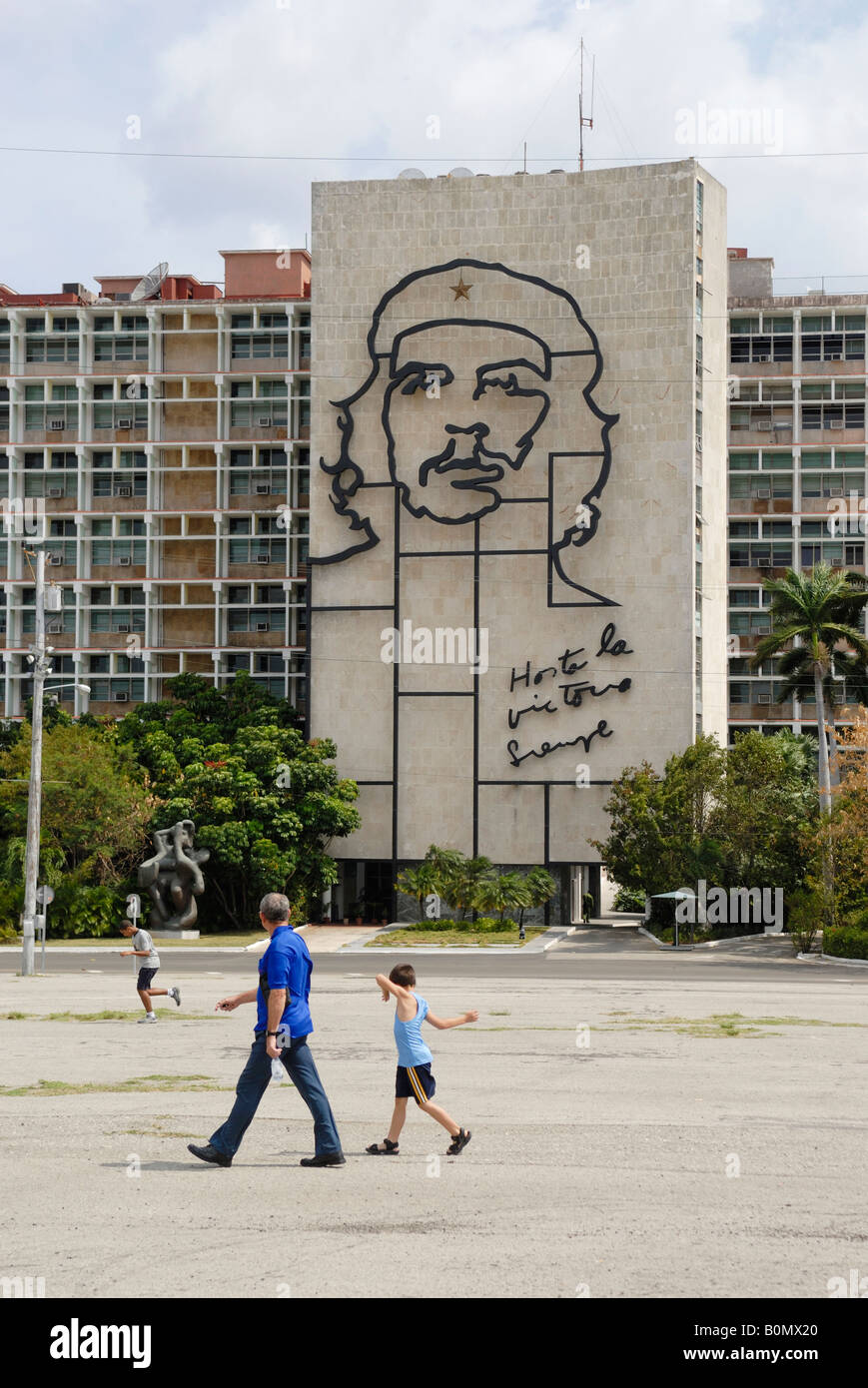 Fassade des Ministerium des Innern an der Plaza De La Revolution Havanna Kuba April 2007 Stockfoto