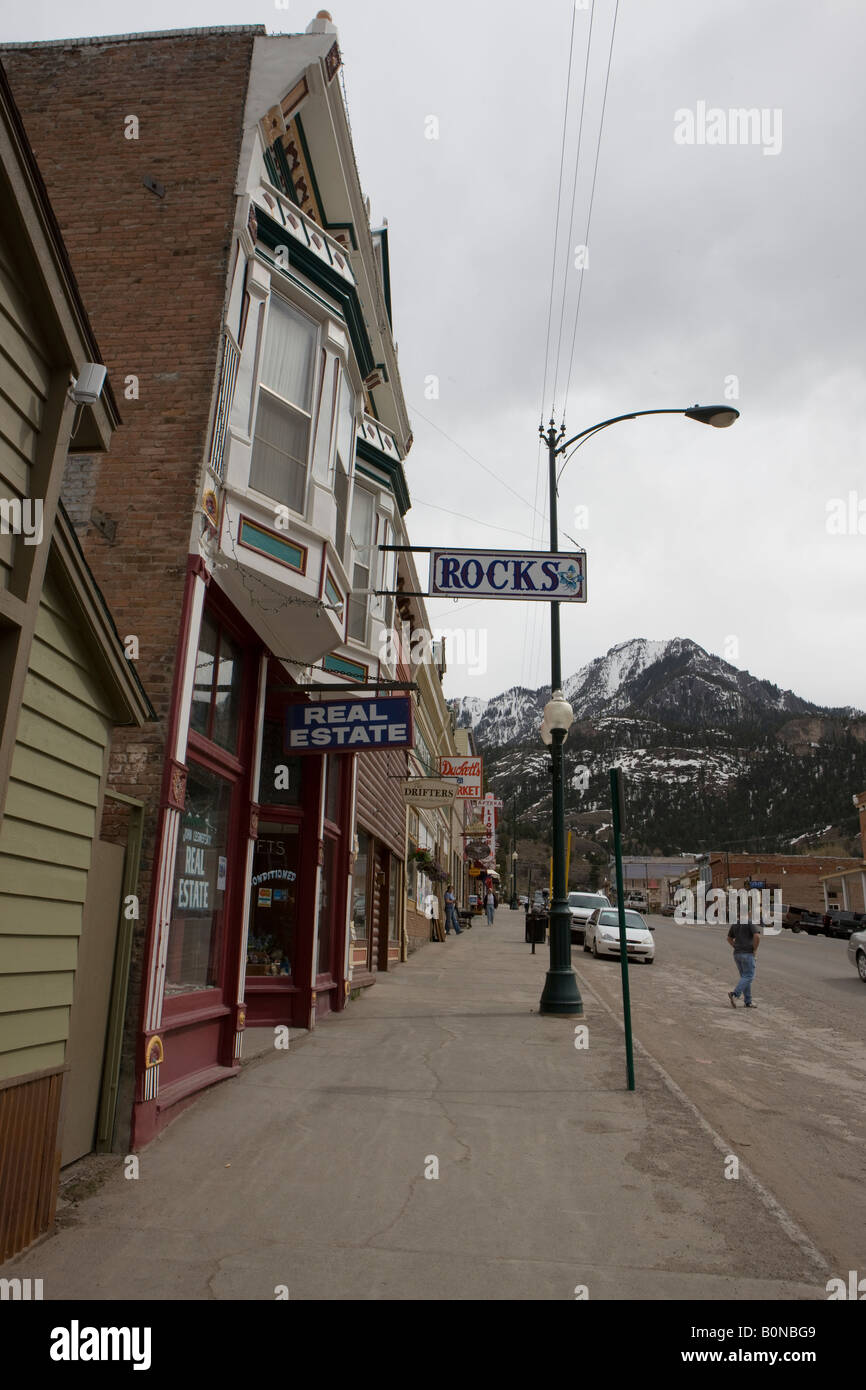 Geschäfte säumen Main Street San Juan Skyway in Ouray Colorado Kleinstadt in den Bergen, die Spitznamen "Schweiz Amerikas" eingebettet Stockfoto