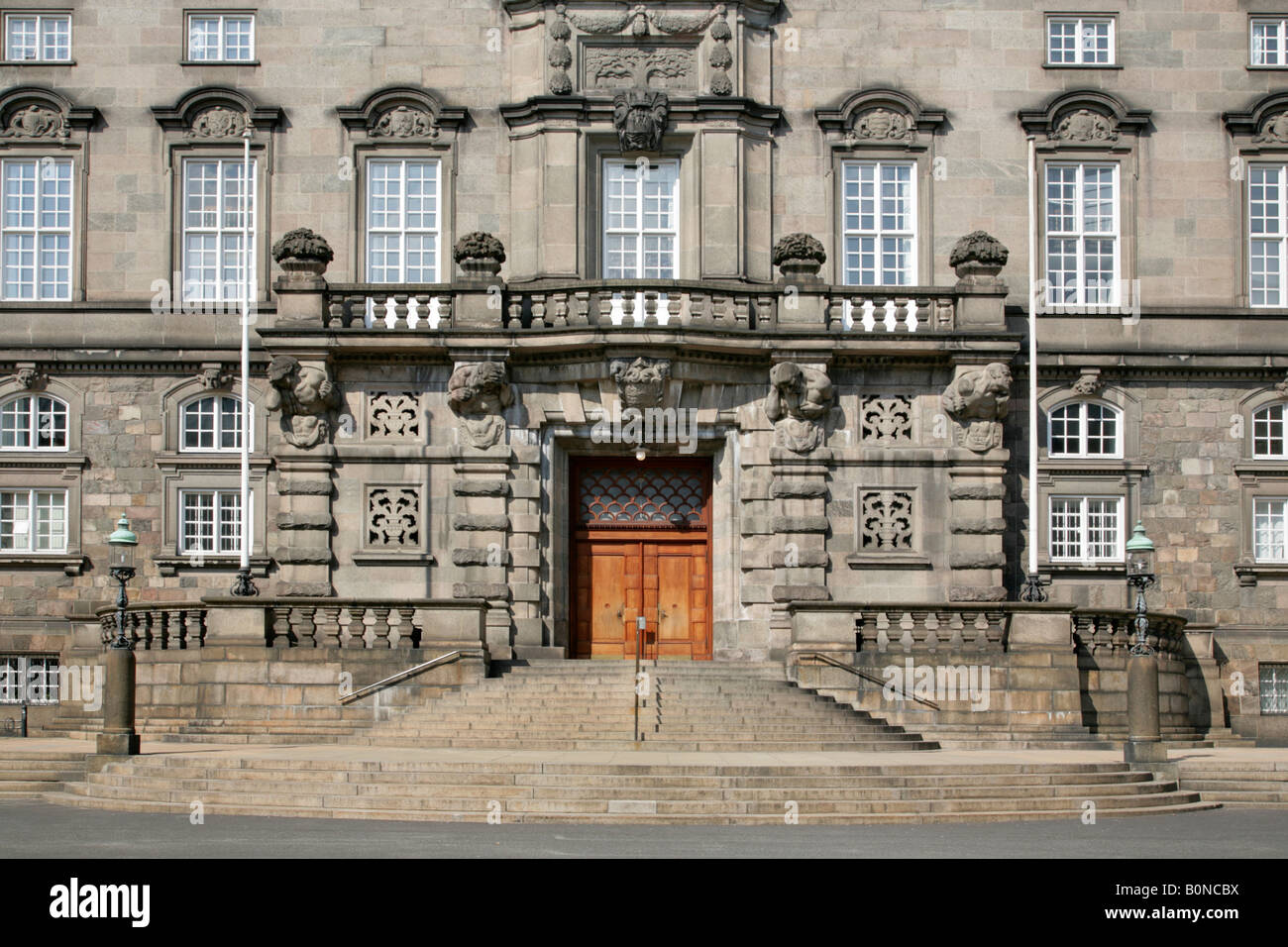 Eingang zum State Parliament oder Folketinget, Christiansborg, Kopenhagen, Dänemark. Stockfoto