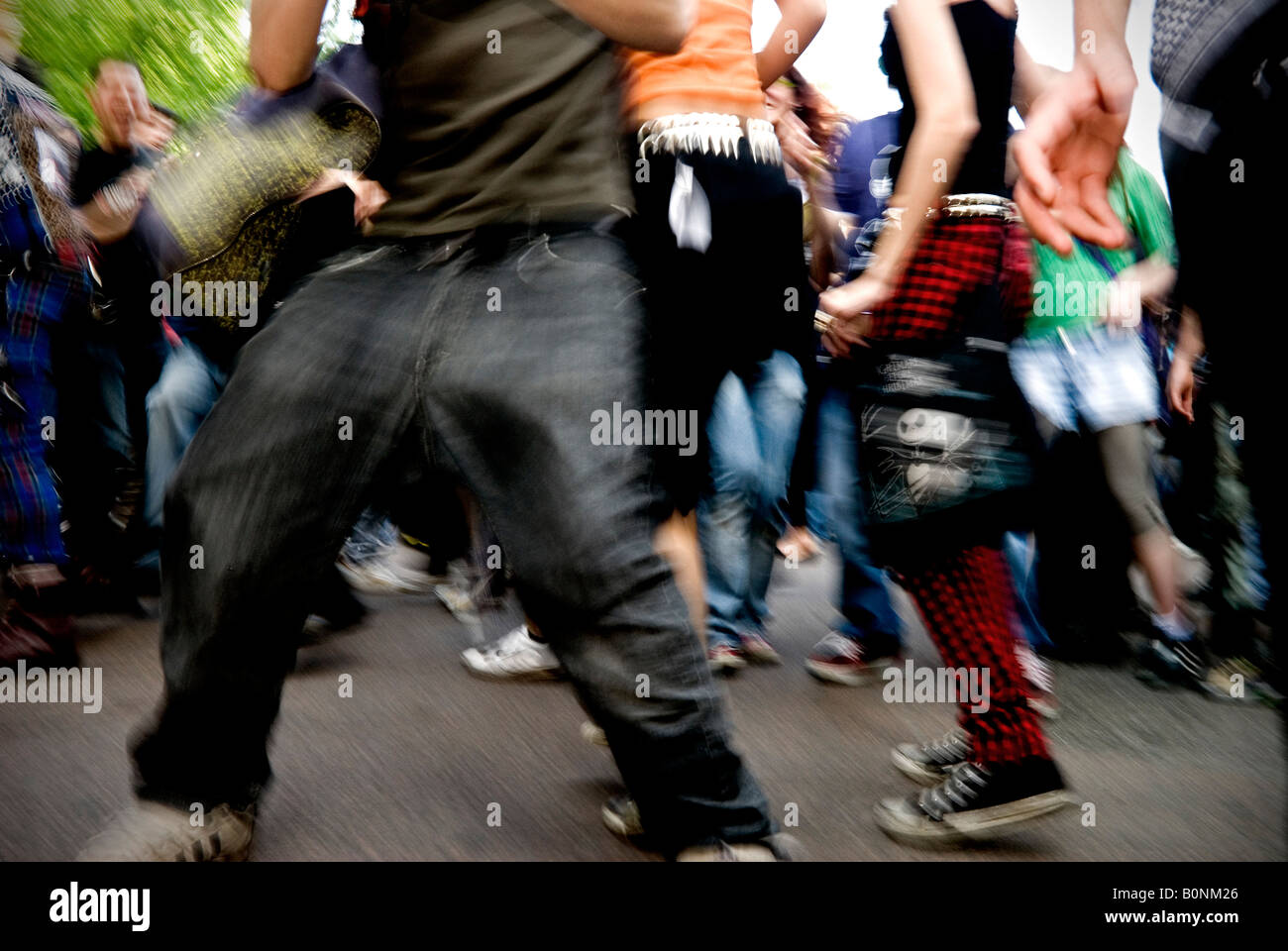 Mayday Parade 2008. Leute, die tanzen Stockfoto