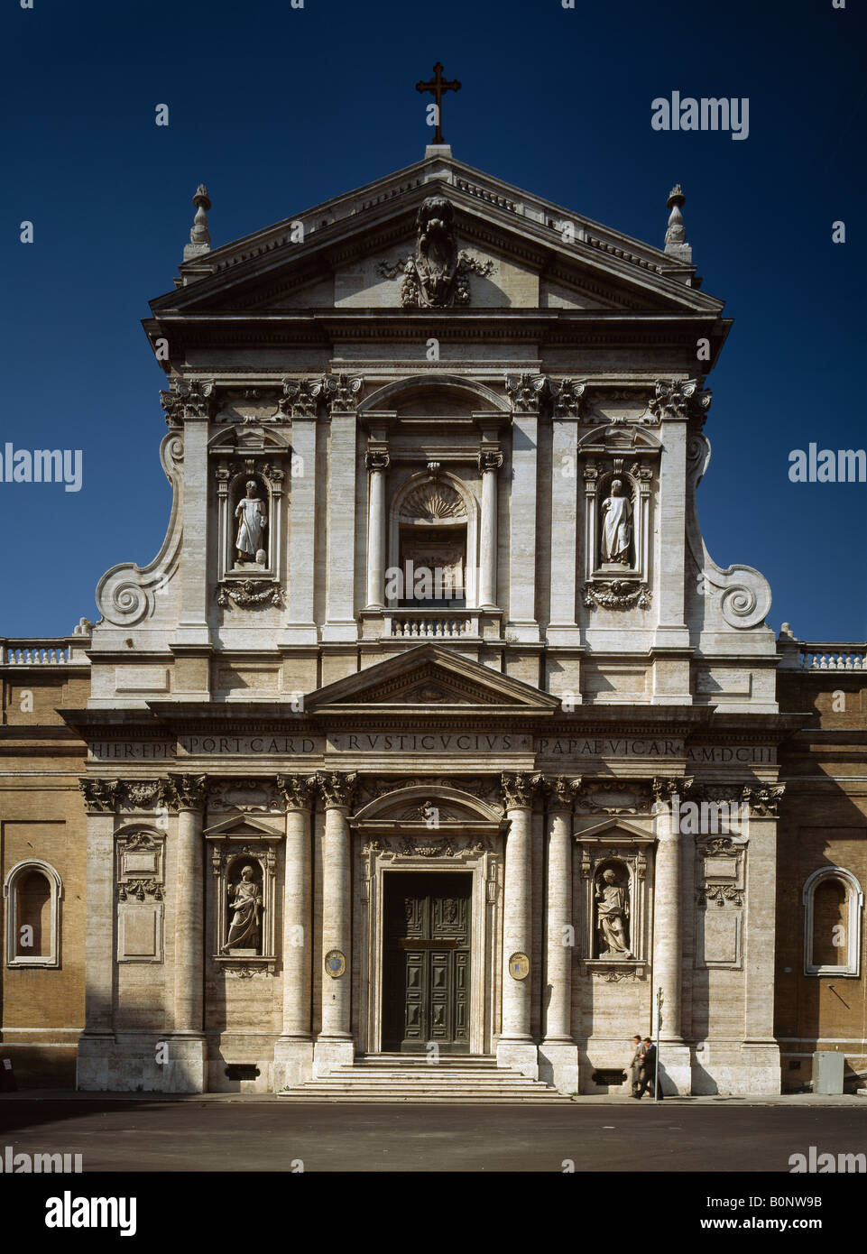 Kirche von santa susanna Fotos und Bildmaterial in hoher Auflösung