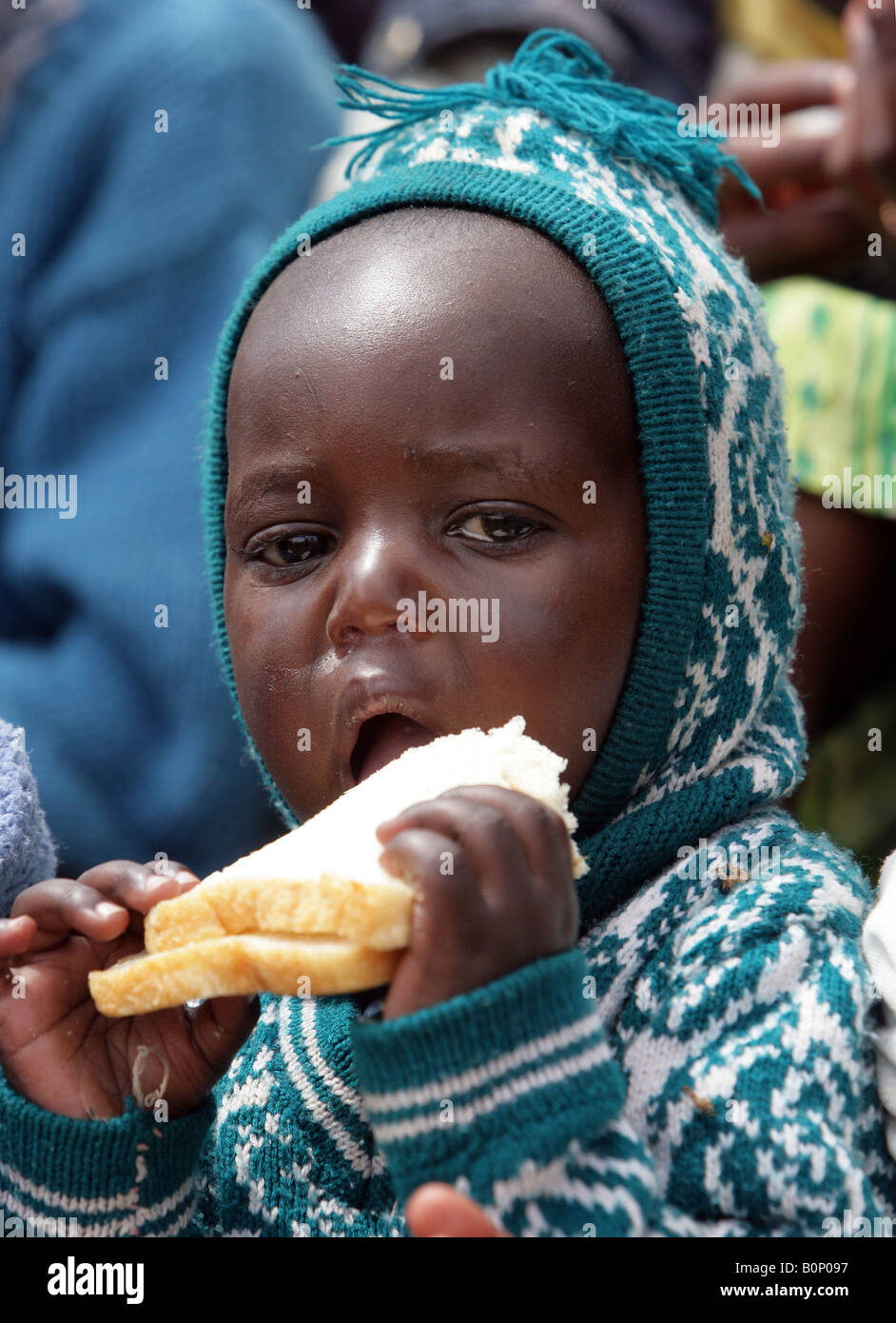 kenianische Flüchtling junge (3 Jahre alt) in einem Flüchtlingslager für IDP´s (Binnenvertriebene) in Limuru/Kenia Stockfoto