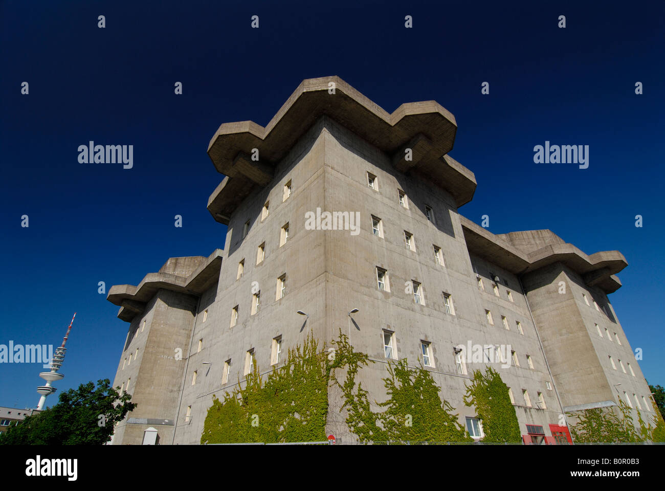 Der riesige bunker IV. Flakturm aus dem zweiten Weltkrieg für 18,000
