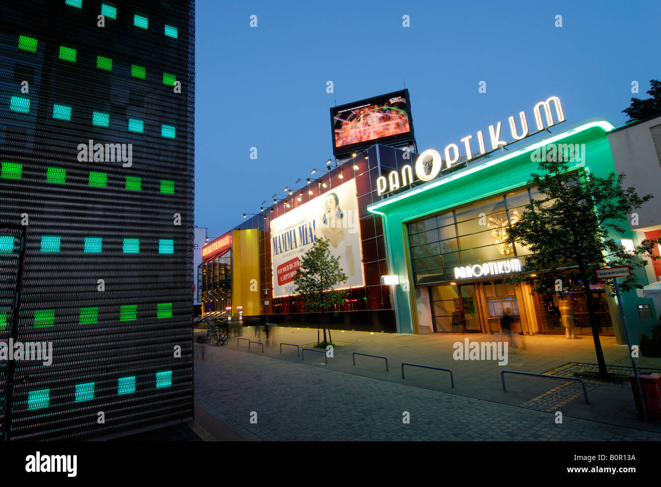 Das musical-Theater Operettenhaus und das Wachs arbeitet auf der Reeperbahn in Hamburg, Deutschland Stockfoto