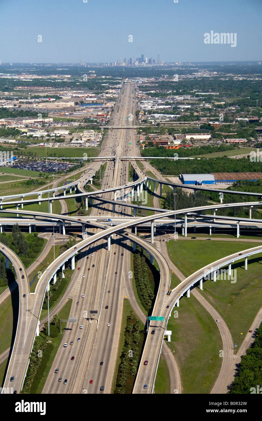 Luftbild von der Autobahn Austausch der Interstate 45 und der State Highway Beltway 8 in Houston Texas Stockfoto