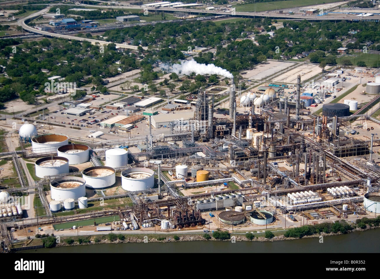 Luftaufnahme von einer Ölraffinerie entlang des Houston Ship Channel in Houston Texas Stockfoto