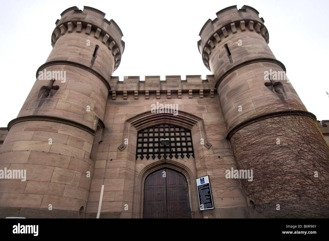 Das Eingangstor von der viktorianischen Gefängnis HMP Leicester Gefängnis in Welford Road Leicester Stockfoto