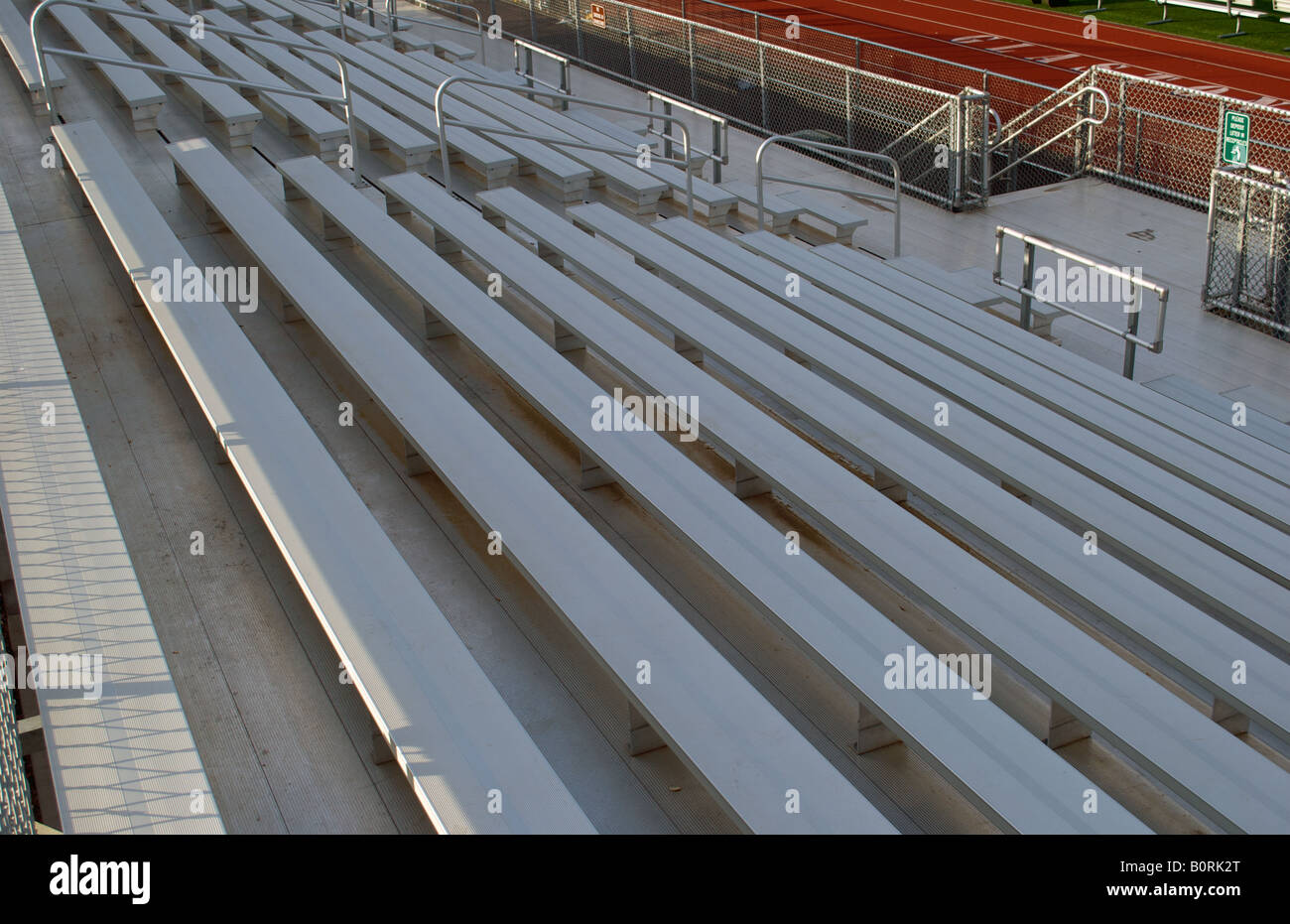 Verlassenheit, amerikanisch, Kultur, Bank, bleicher, Tribüne, Tag, rückläufig, Perspektive, leer, Bild, Quelle, in Folge, Nob Stockfoto
