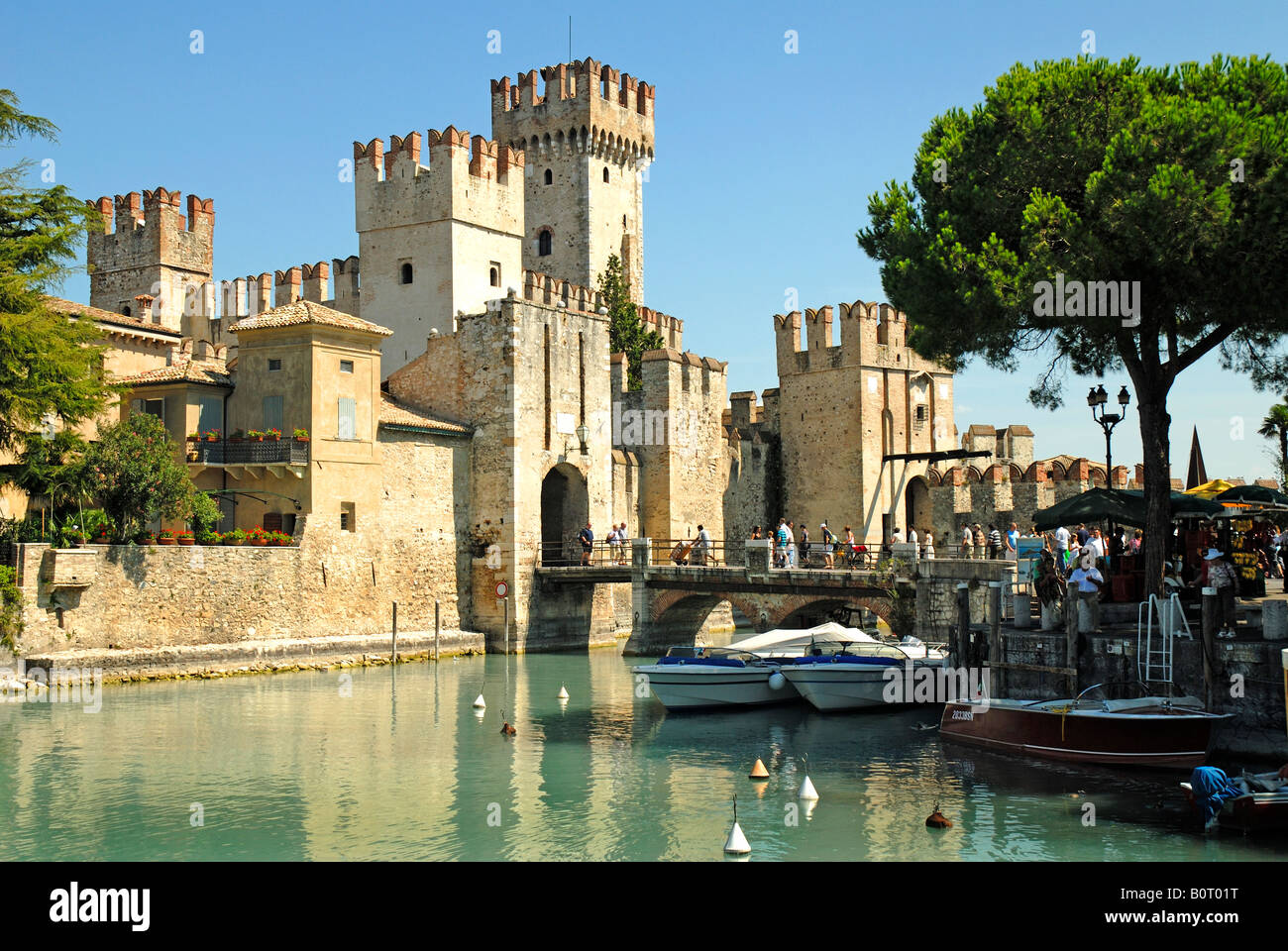 Scaglieri Schloss in Sirmione am Gardasee in Norditalien Stockfoto