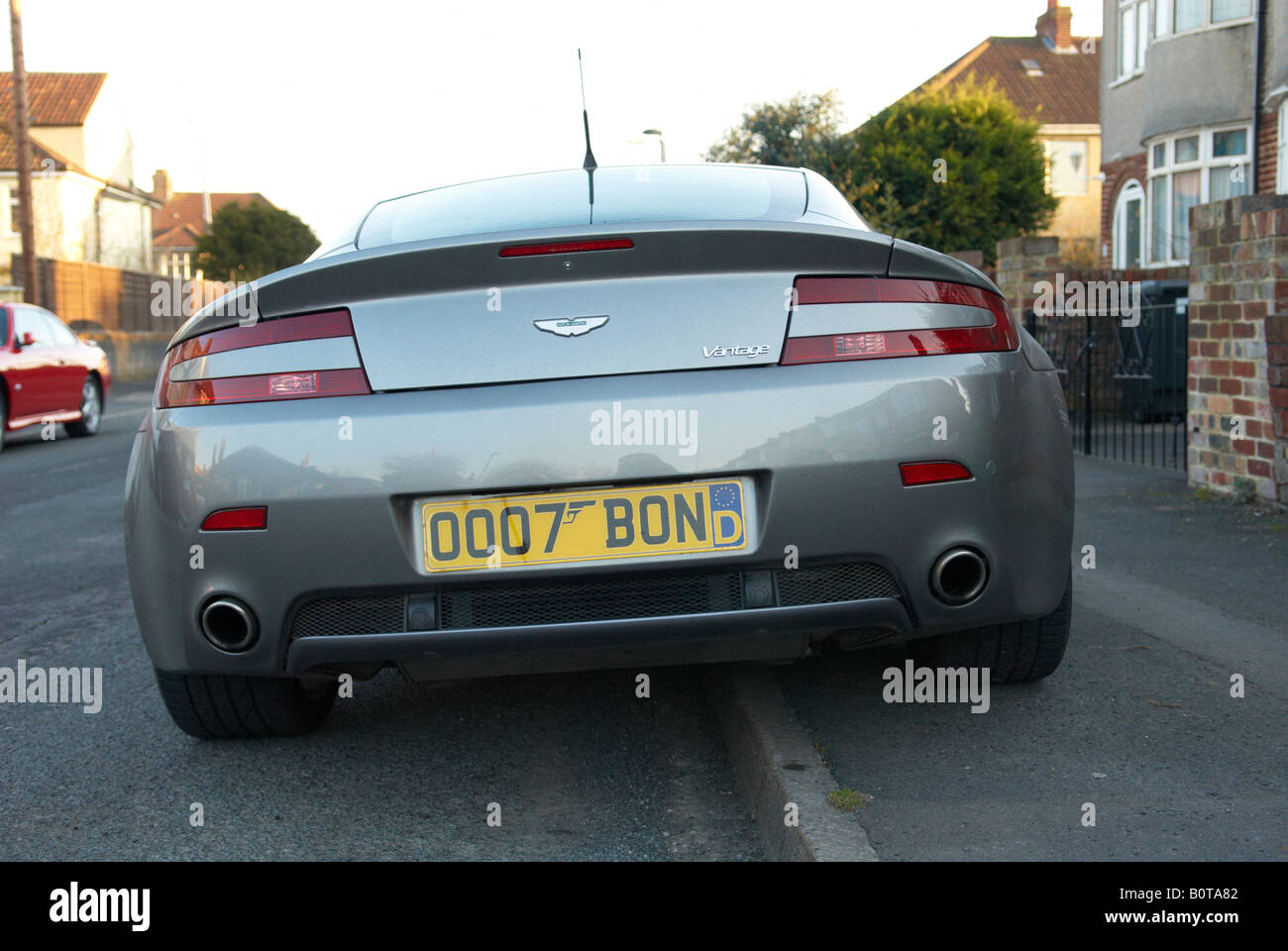 Aston Martin Vantage 007 Bond Wagennummer Platte Stockfoto