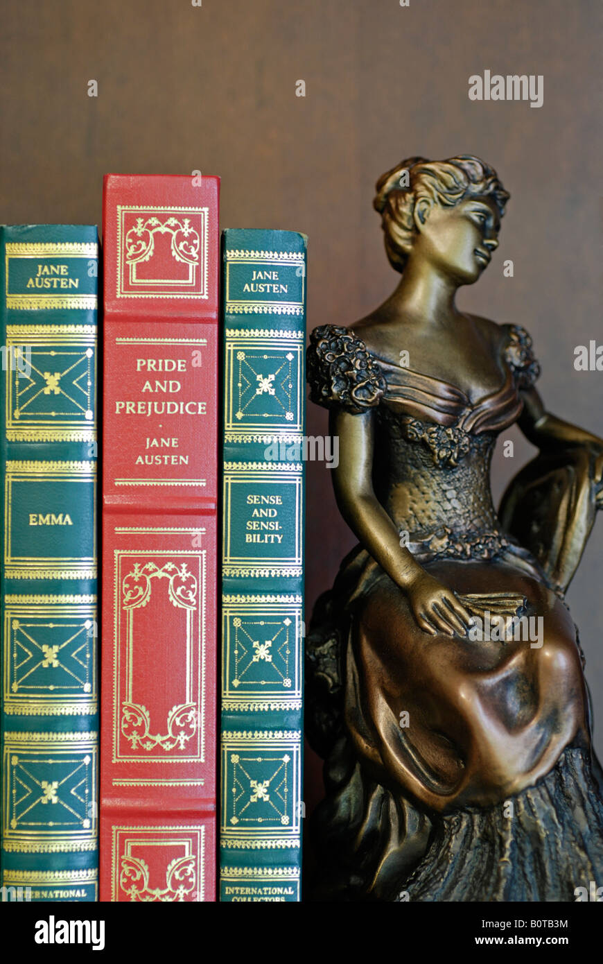 Leder gebundenen Büchern und Buchstütze, Jane Austen Klassiker Stockfoto