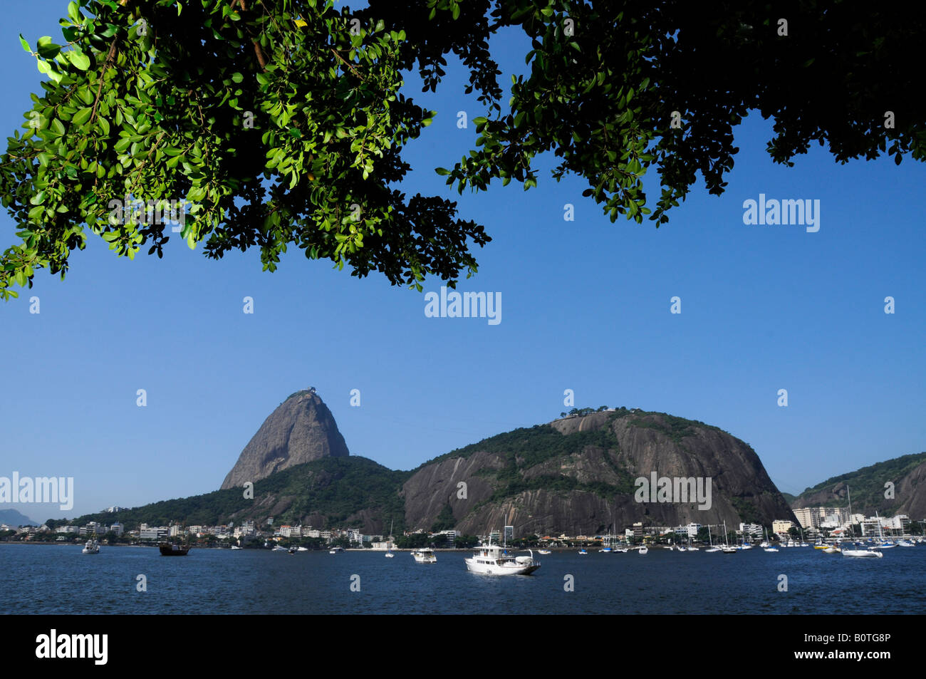 Zuckerhut von Flamengo Rio De Janeiro Brasilien 04 24 08 Strand gesehen Stockfoto