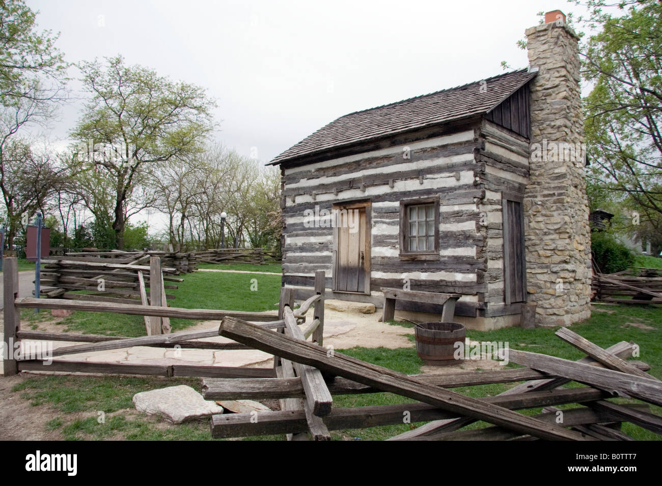 Blockhaus - 1843. Naper Settlement 19. Jahrhundert Dorfmuseum. Stockfoto