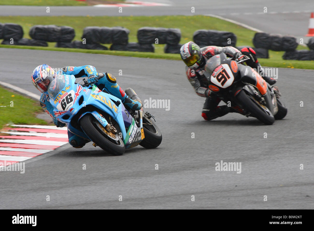 Bennetts Superbike 2008 - Tom Sykes - Team: Rizla Suzuki & Leon Haslam - Team: HM Plant Honda im Oulton Park Stockfoto