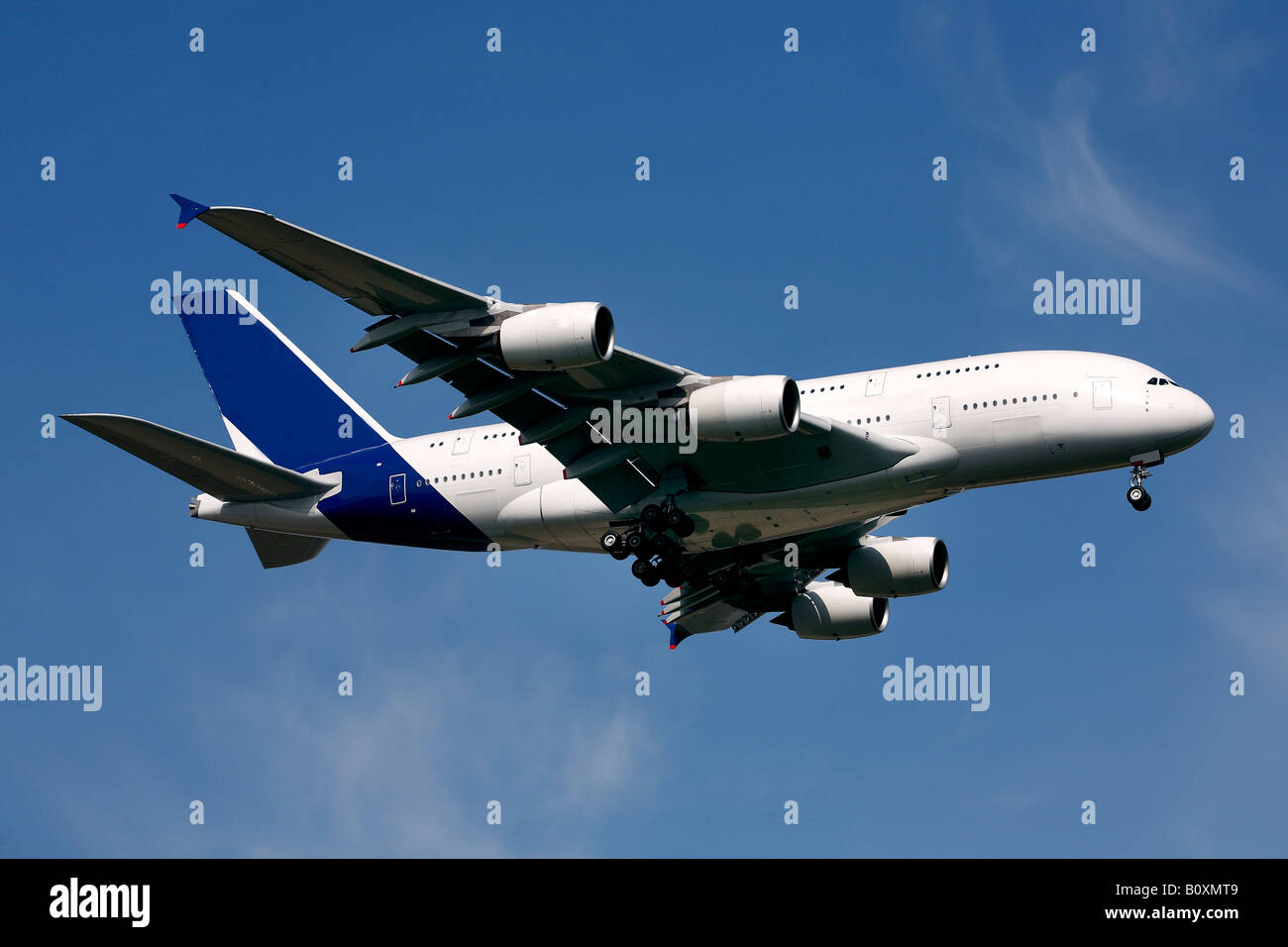 Flugzeug im Himmel Stockfoto