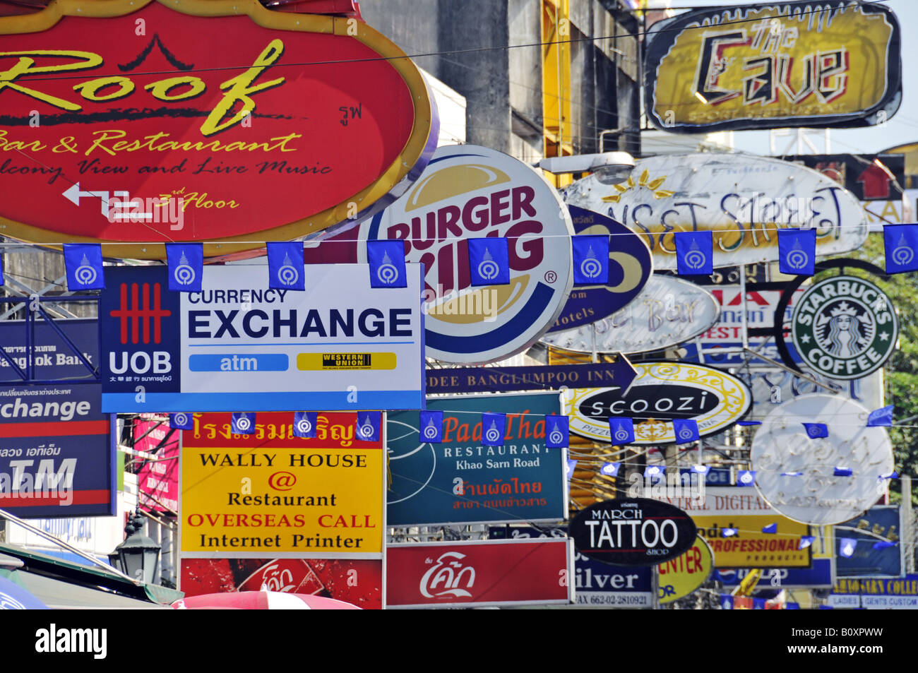 Förderung unterschreibt in der Khao San Road, Thailand, Bangkok Stockfoto