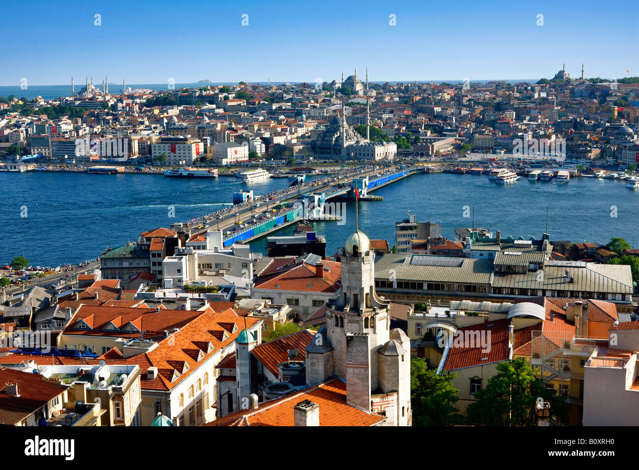 Blick über Sultanahmet und Galata-Brücke in Istanbul Stockfoto