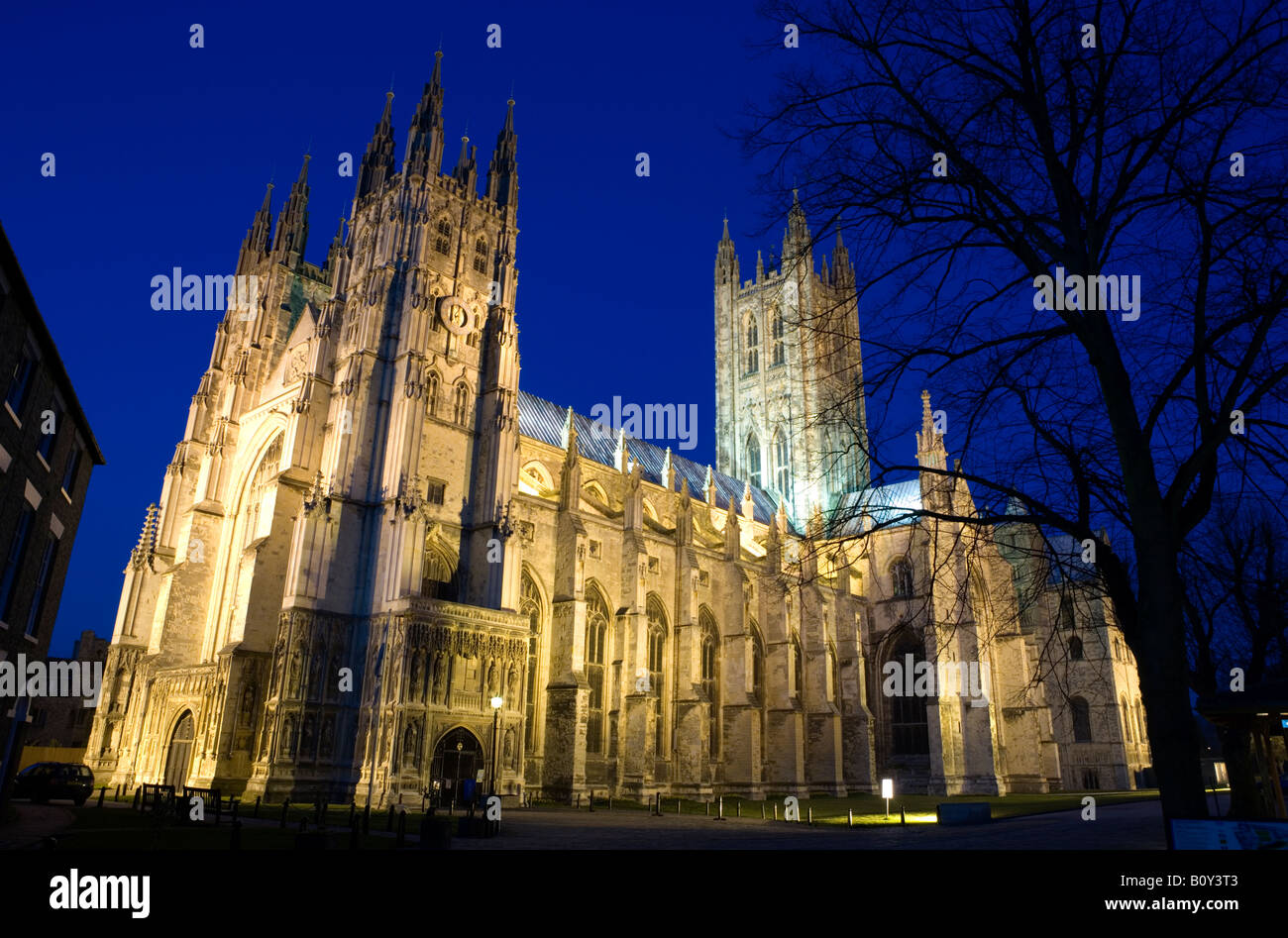 Die Kathedrale von Canterbury in der Nacht, UK Stockfoto
