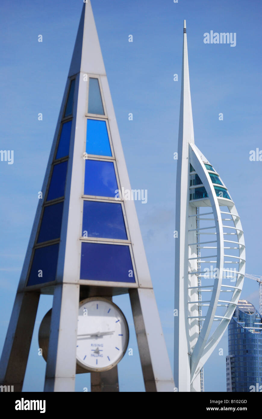 Maritime Uhr und Spinaker Turm, Portsmouth Harbour, Gosport, Hampshire, England, Vereinigtes Königreich Stockfoto