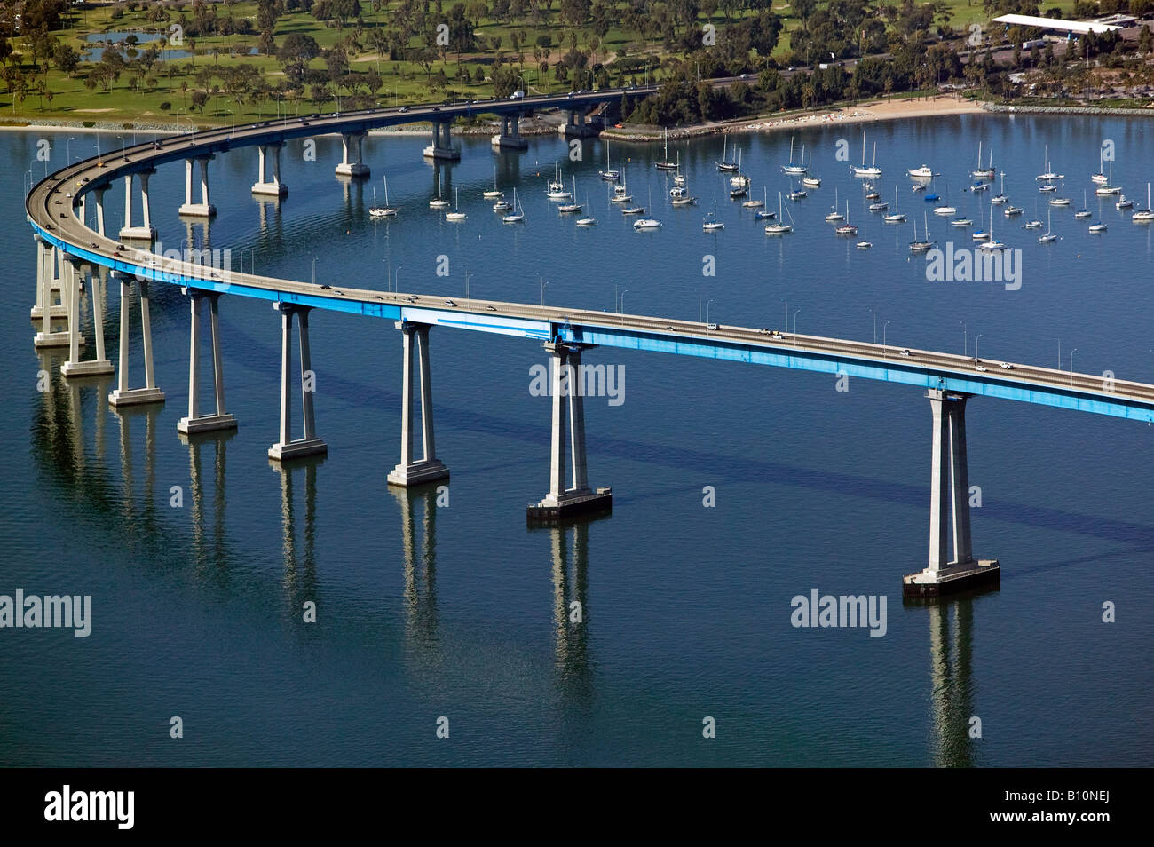 Antenne über Coronado Brücke San Diego Kalifornien Stockfoto