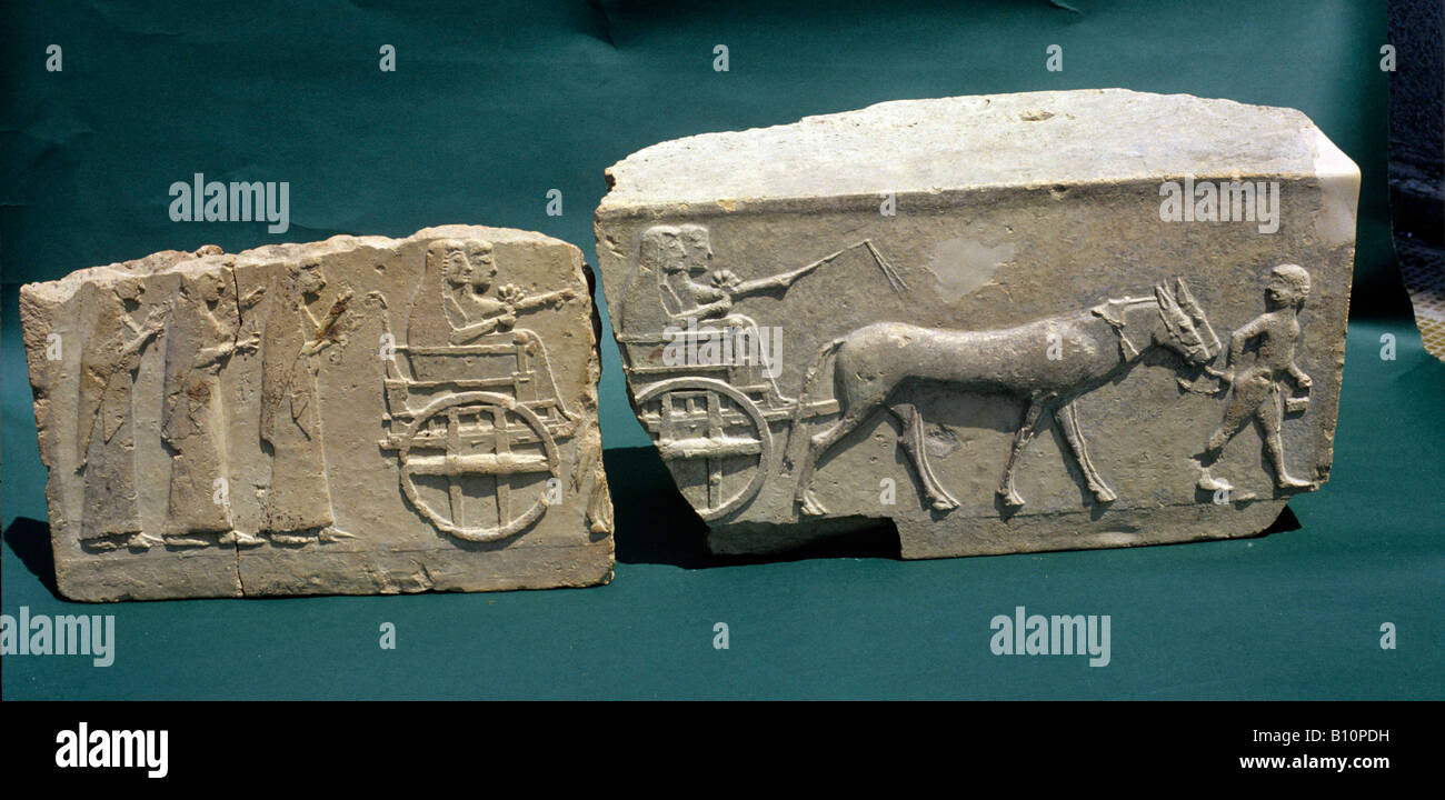 Griechische Relief. Ein Fries mit Pferd und Wagen. Metaponto. Heiligtum des Apollon Lykeios. 575-550 BC. Stockfoto