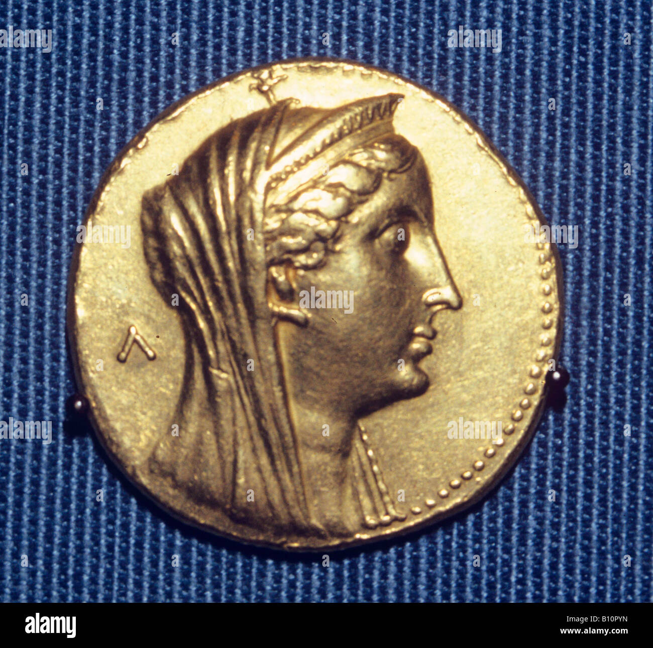 Ägyptische Münze von Vergöttert Arsinoe II. 250 v. Chr. Mnaia Münze Stockfoto