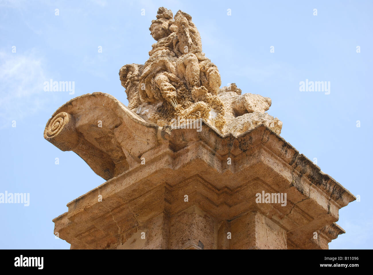 Bleibt der alten Stadttore, Citta di Bagheria, Provinz Palermo, Sizilien, Italien Stockfoto