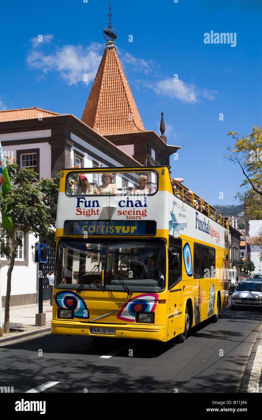 dh FUNCHAL MADEIRA Touristen öffnen Top Sightseeing Tour-bus Stockfoto