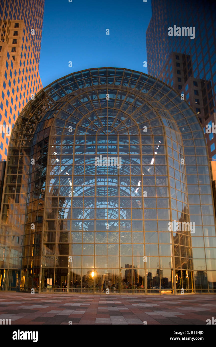 WINTERGARTEN ATRIUM PAVILLON WORLD FINANCIAL CENTER MANHATTAN NEW YORK CITY USA Stockfoto