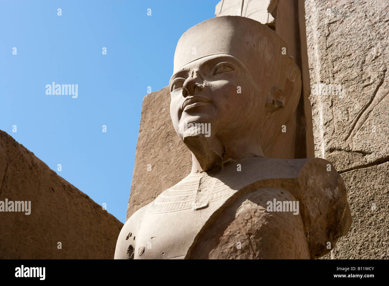 Statue im Bezirk von Amun-Tempel von Karnak, Luxor, Nil Senke, Ägypten Stockfoto