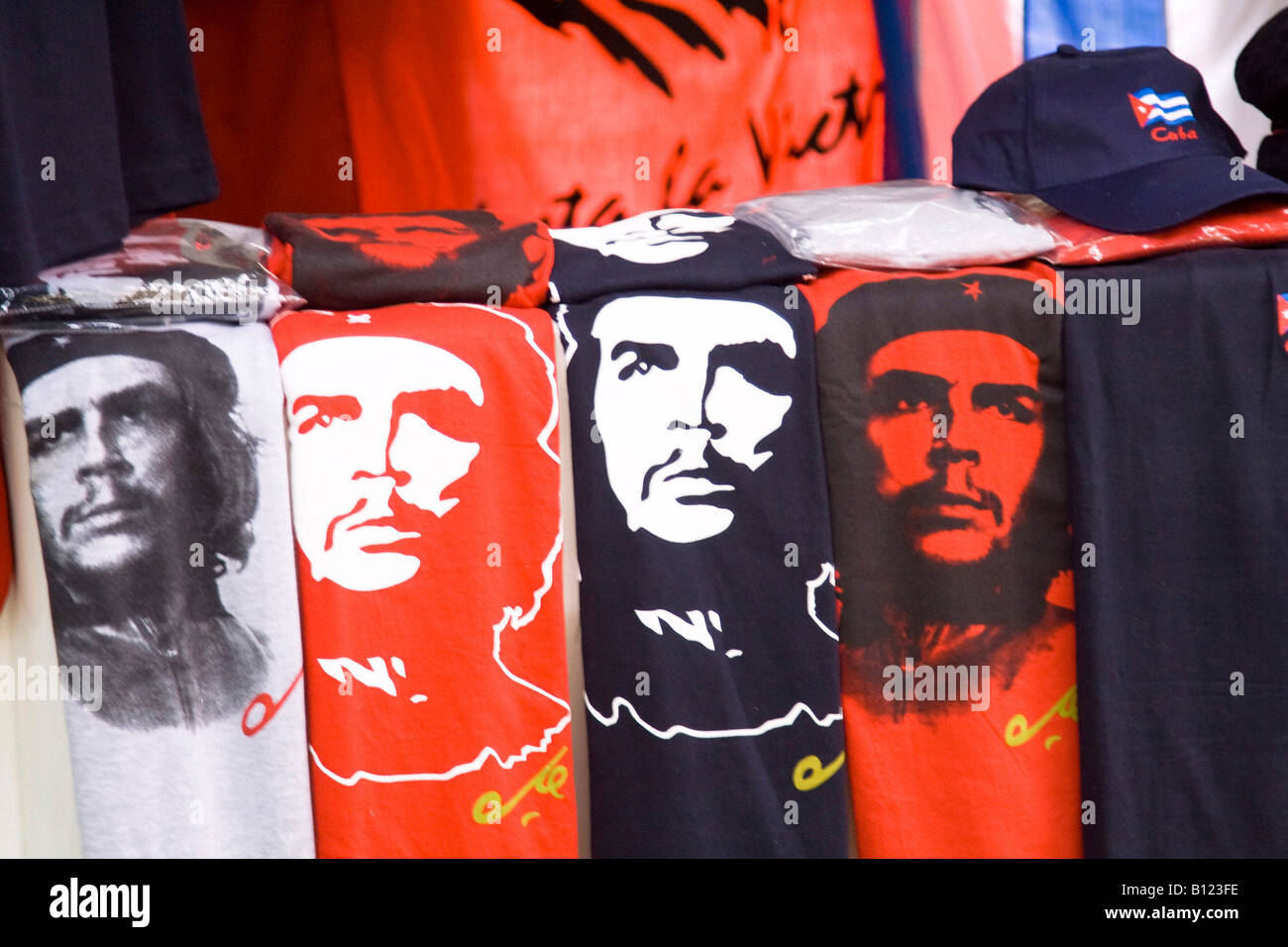Che Merch Che guevara t shirt -Fotos und -Bildmaterial in hoher Auflösung - Seite ...