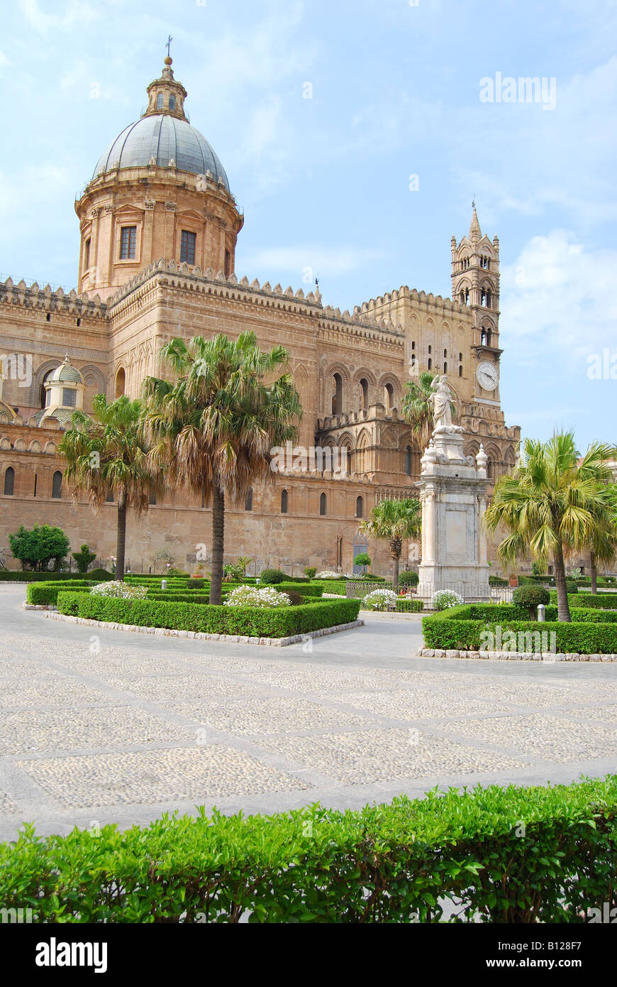 Corso Vittorio Emanuele, die Kathedrale von Palermo, Palermo, Provinz Palermo, Sizilien, Italien Stockfoto
