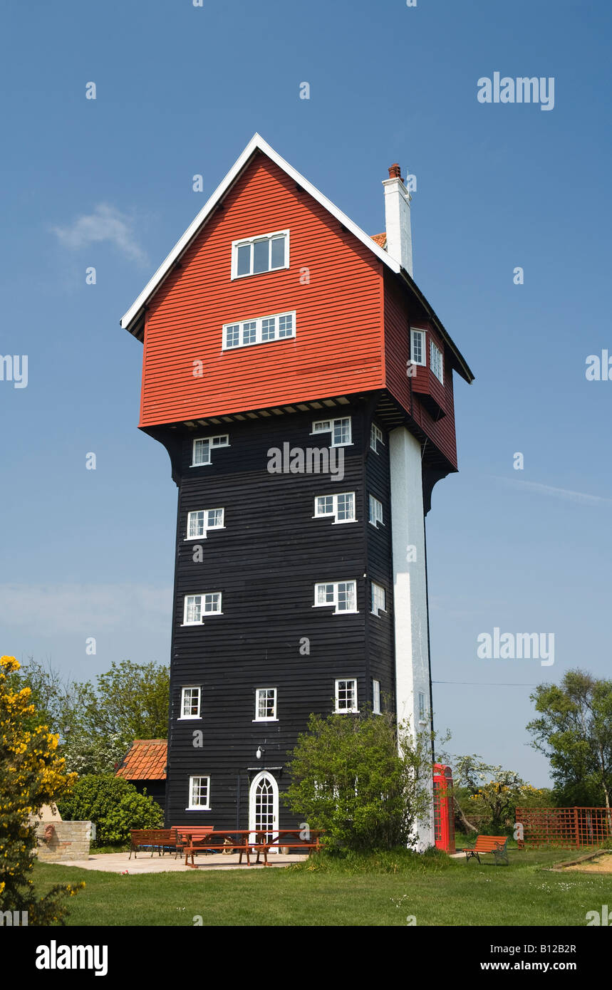 UK England Suffolk Aldeburgh Thorpeness das Haus in den Wolken verkleidet 1920er Jahre Wasserturm Stockfoto