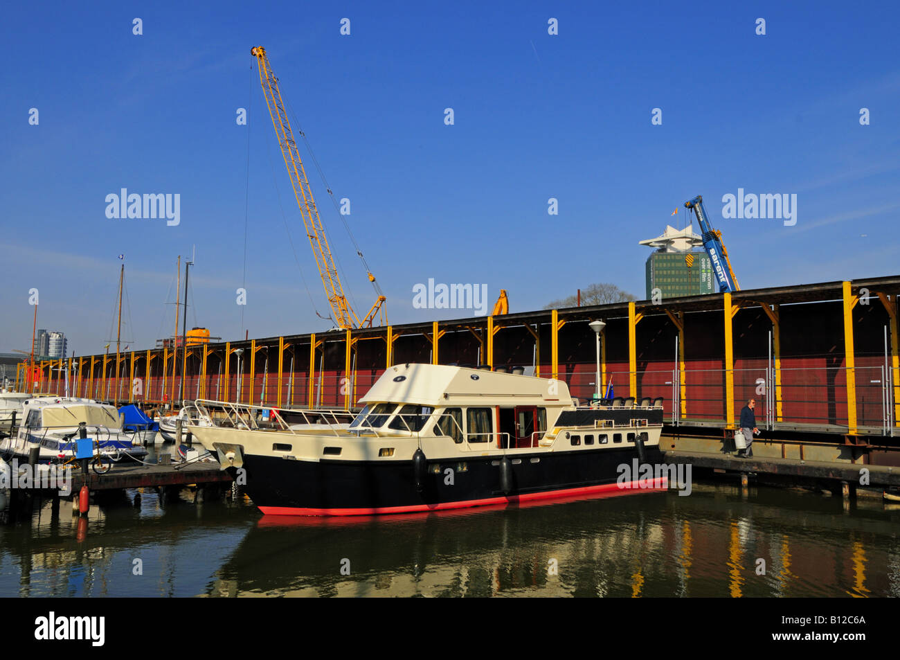 Yachten in niederländischen Marina Holland Europa Stockfoto