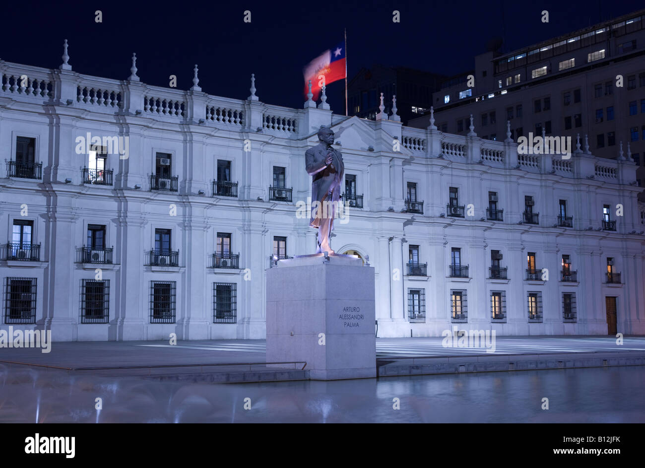 BRUNNEN PALACIO DE LA MONEDA PRESIDENTIAL PALACE PLAZA DE LA CIUDADANIA SANTIAGO CHILE Stockfoto