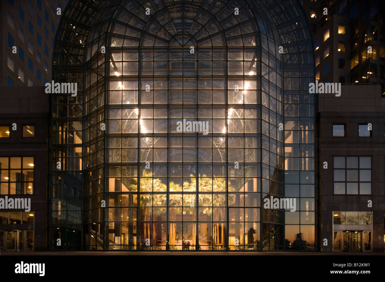 WINTERGARTEN ATRIUM WORLD FINANCIAL CENTER TÜRME BATTERY PARK DOWNTOWN MANHATTAN NEW YORK CITY USA Stockfoto