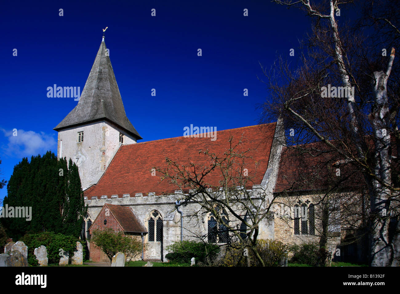Sommertag in der Holy Trinity Church Bosham Hafen West Sussex England Großbritannien UK Stockfoto