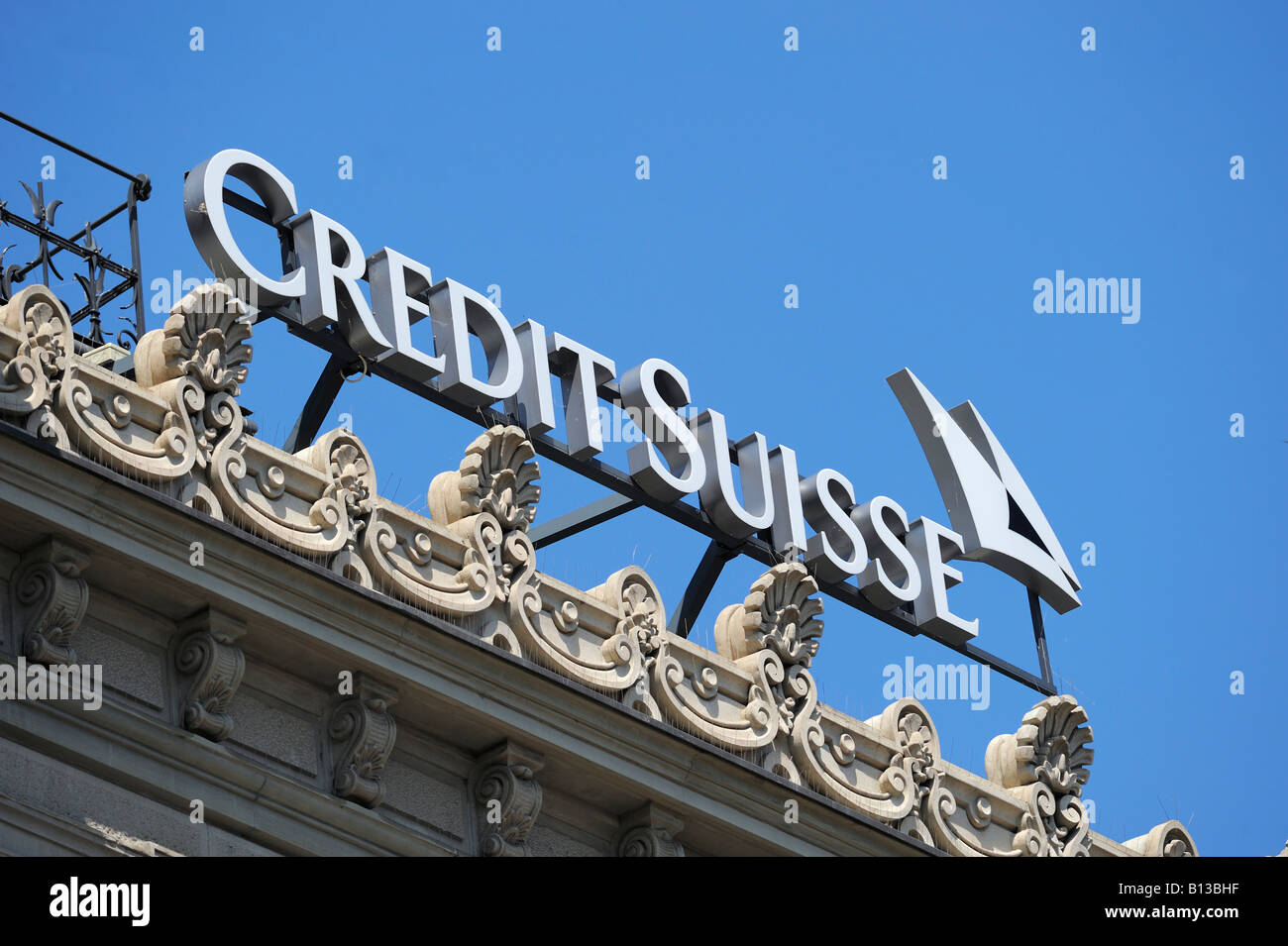 Credit Suisse-Logo auf der Oberseite der Hauptsitz in Zürich, Schweiz Stockfoto